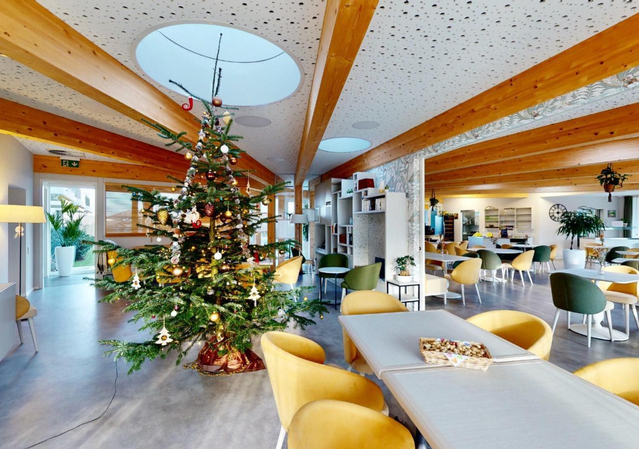 Alp Art Hotel Monthey Collombey-Muraz Zewnętrze zdjęcie