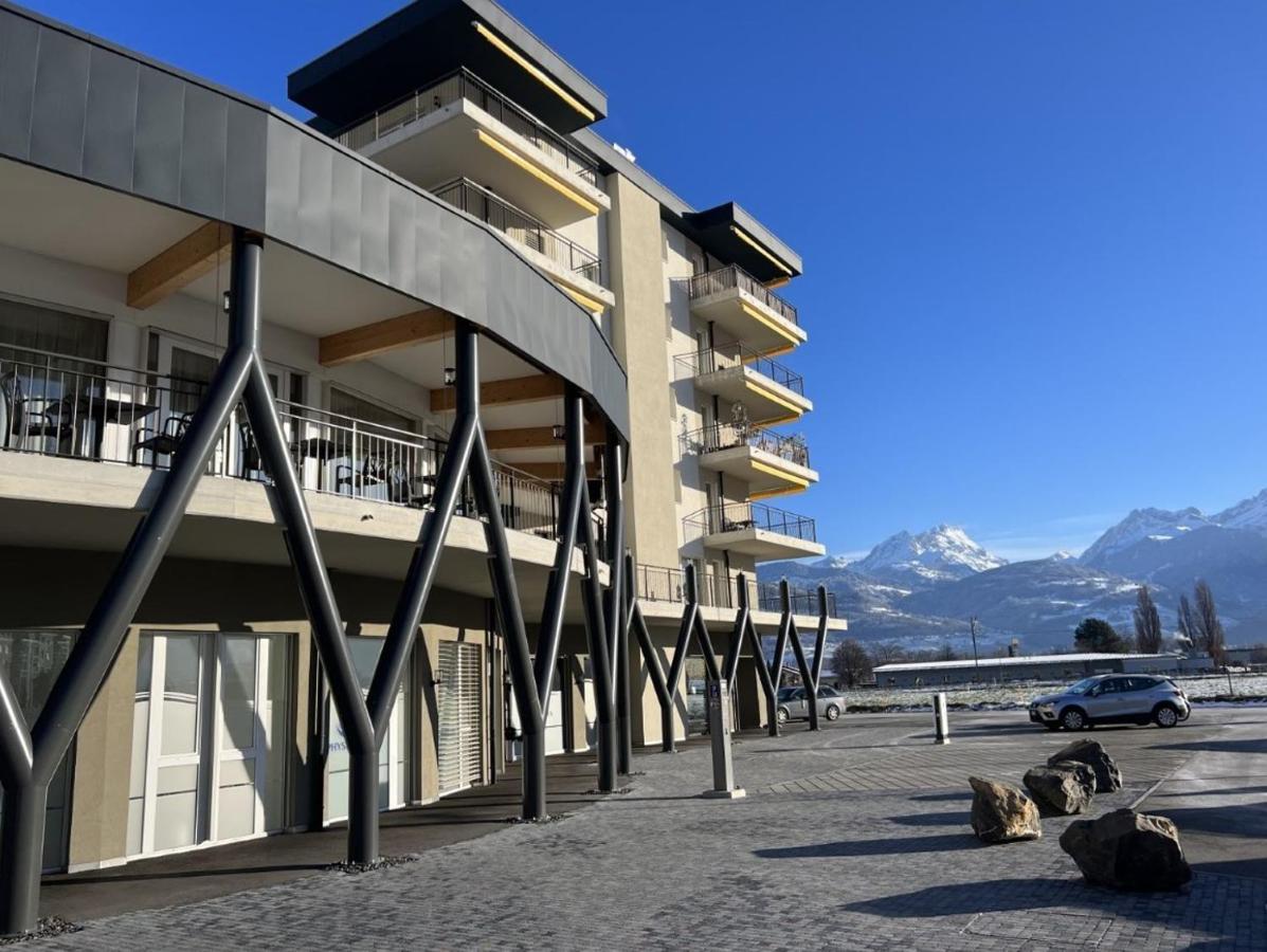 Alp Art Hotel Monthey Collombey-Muraz Zewnętrze zdjęcie