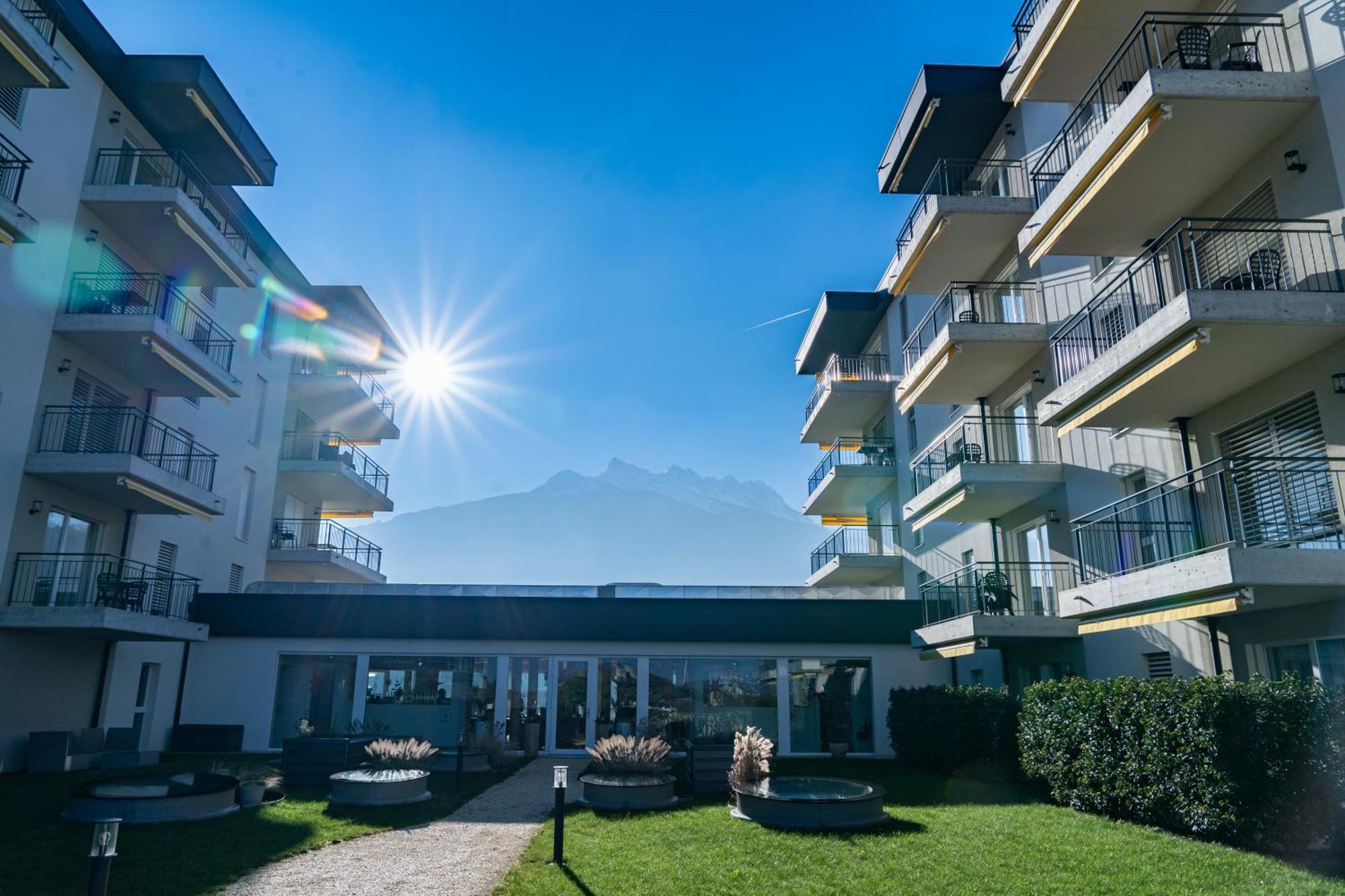 Alp Art Hotel Monthey Collombey-Muraz Zewnętrze zdjęcie